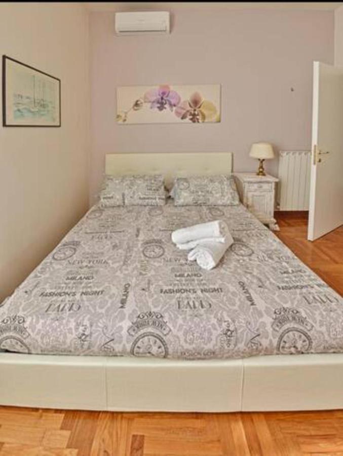 Apartamento Magenta Deluxe Nicolò V